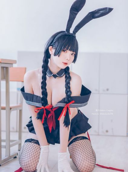 挽起裙子迈开腿让我c