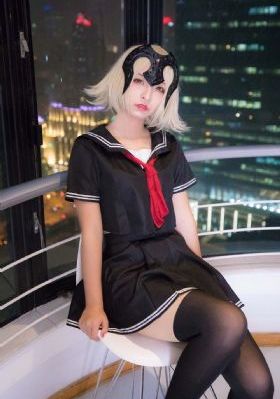 倩女杏花开